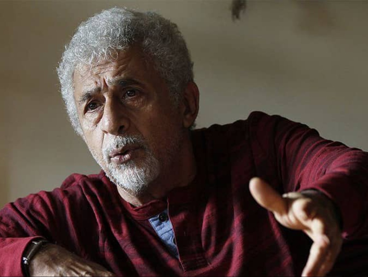 Vivek Agnihotri Calls Out Old Naseeruddin Shah For Quoting The