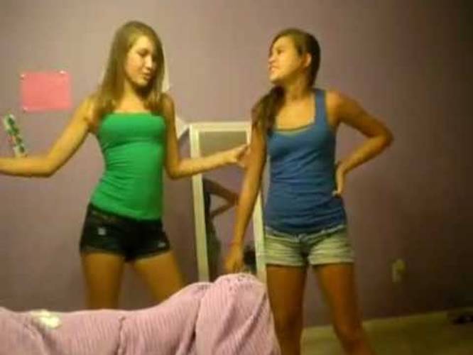 2 girls dancing webcam