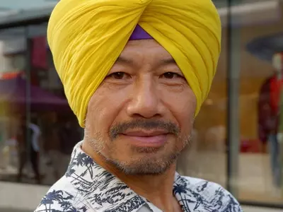 Chinese Man Embraces Sikhism