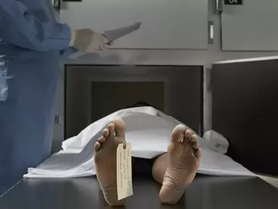 dead body hospital