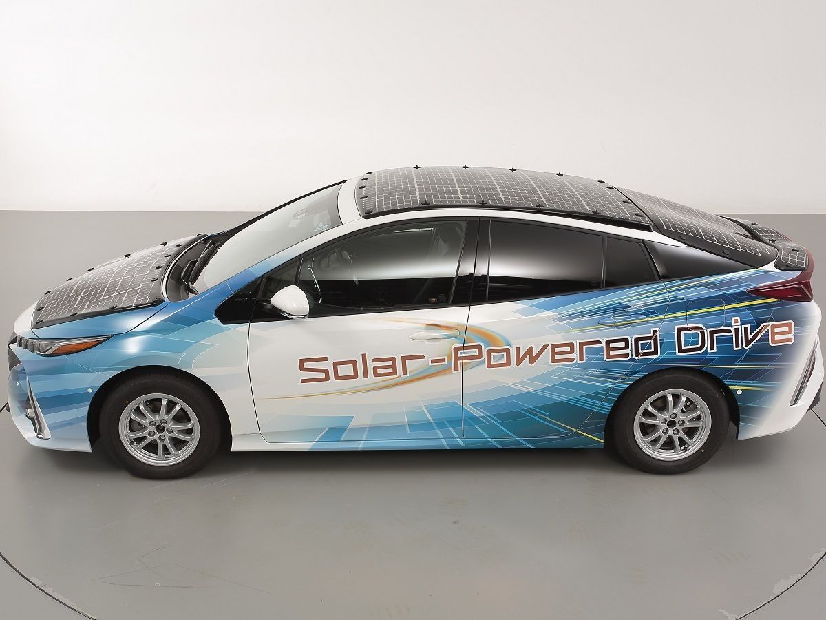 Toyota Eyes The Sun Plans To Increase The Range Of Its Prius Hybrid With A Solar Roof