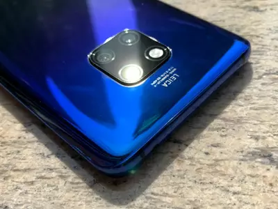 Huawei Mate 20 Pro Review: A Complete Flagship, Gives Google Pixel 3 XL's Camera A Big Scare