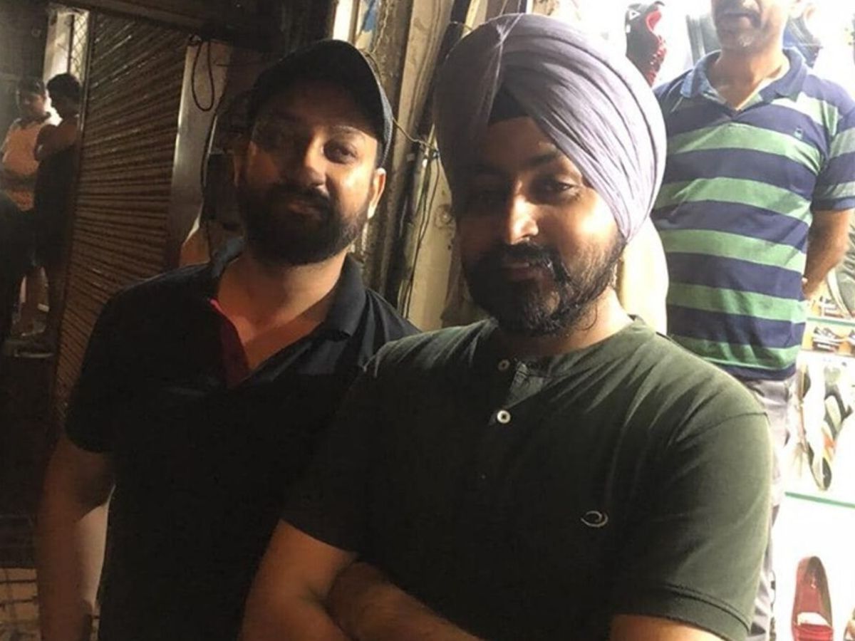 Sikh Men Couple Gurugram Three Sikh Men Rescue Couple Stranded In