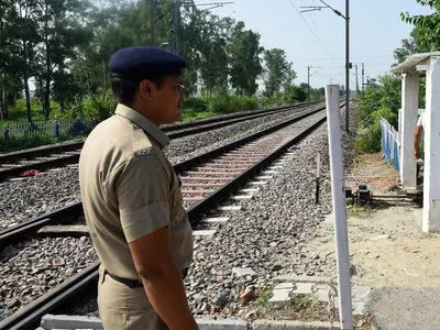 Tamil Nadu Railway Cop Saves Man Who Slipped Between Train And Platform