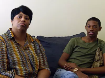 mom who gives her son $1000 says her son needs a big reality check