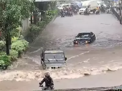 Mumbai Rain Bolero,