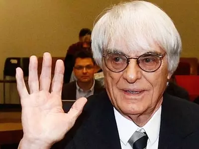 Ecclestone gives US another week to save GP