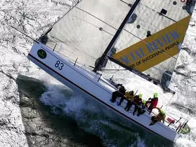 Supermaxis in neck-and-neck race to Hobart
