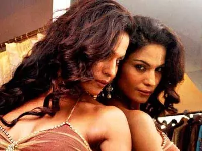 Veena Malik copying Katrina?