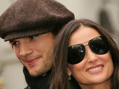 Demi Moore wants to grab Ashton's fortune
