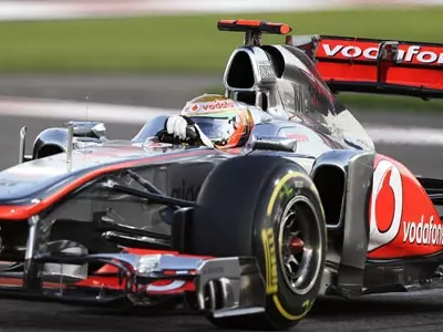 McLaren focused on staying with Mercedes