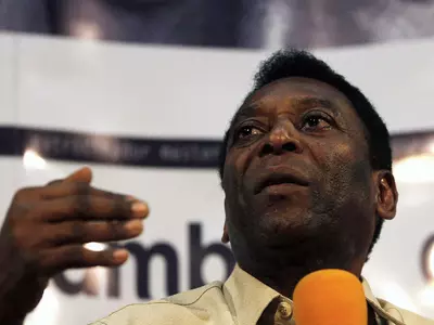 Pele says he was alarmed by World Cup delays