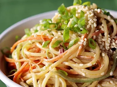 cold sesame noodle salad