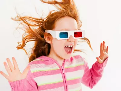 Now, watch 3D movies at home without using glasses