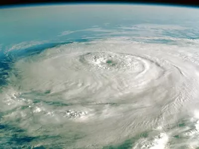 Cloud control could tame hurricanes