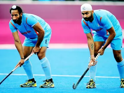 Plans to revive hockey - in hues of pink and blue