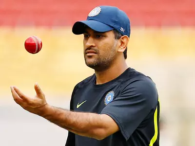 MS Dhoni warns teammates against taking NZ pacers lightly