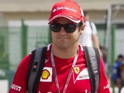 Luca Says Ferrari Right to Keep Massa