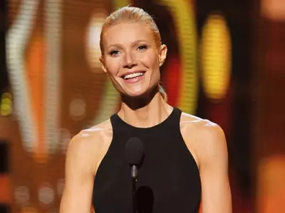 V-Day: Paltrow offers tips for couples