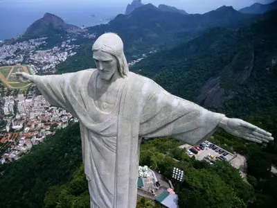 Brazil's idea to erect Jesus statue meets mirth