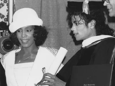 Whitney Houston 'wanted to marry MJ'