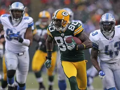 Green Bay and NY Giants battle in playoffs