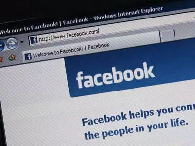 Social network sites differ from press: UK judge