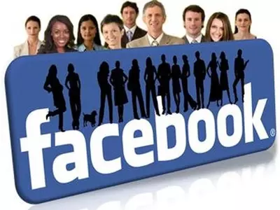 Facebook inching towards job recruiting