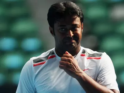 Leander Paes pulls out of London Olympics: TV reports