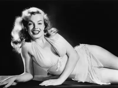 Marilyn Monroe voted cleavage queen