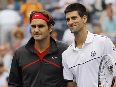 Djokovic, Federer on Wimbledon collision course