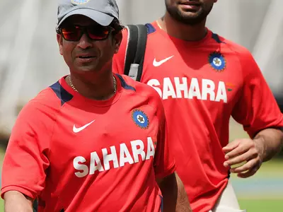 Don't put pressure on Kohli: Sachin