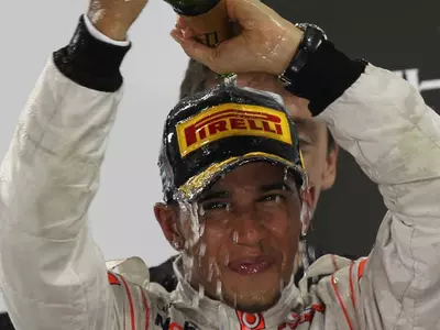 Hamilton takes pole for F1 Australian GP
