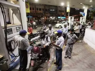 Petrol price up by over Rs 7.50