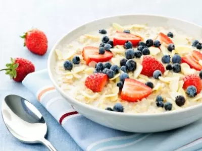 Fun and Healthy Breakfasts with Oatmeal