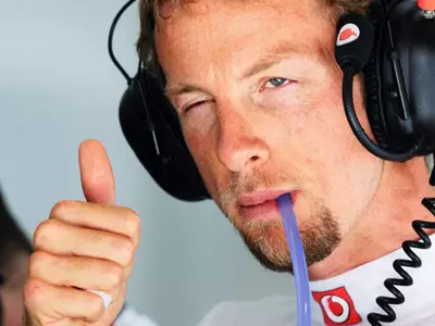 F1: Button quickest out of testing blocks