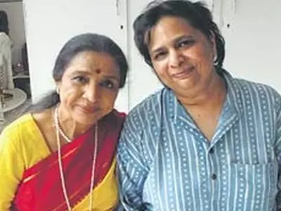 Daughter of Asha Bhosle Commits Suicide