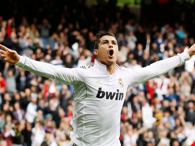 Ronaldo hat-trick as Real Madrid rout Deportivo