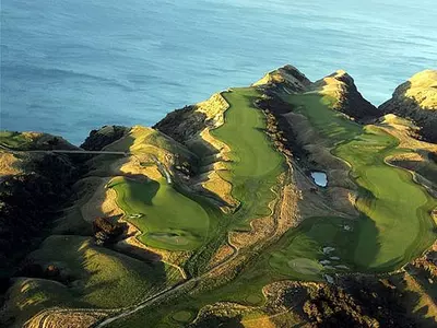 World's 8 Riskiest Golf Courses