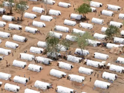 Sri Lanka closes massive war refugee camp