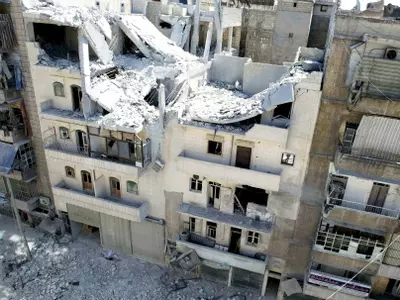Syrian warplanes bomb Aleppo