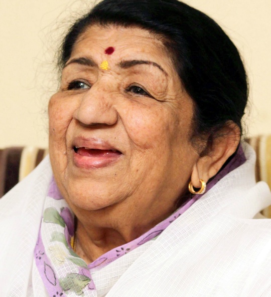 Lata Mangeshkar: I No Longer Fit in Indian Cinema