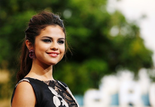 Selena Gomez Wants An Older Man