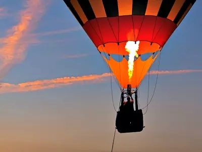 Hot Air Balloon Rides Take Flight in Kashmir