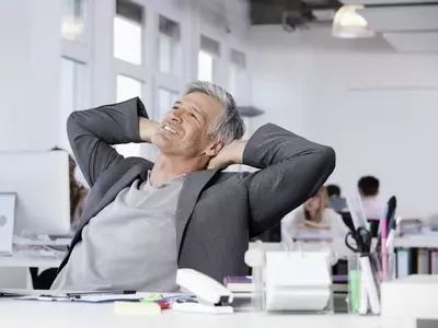 Daydreaming at Work Boosts Creativity