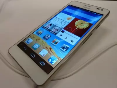 Big-screen Phones Unveiled at CES 2013 [TOP 8]