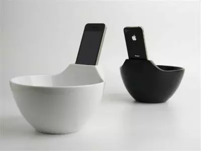 soupy iphone stand