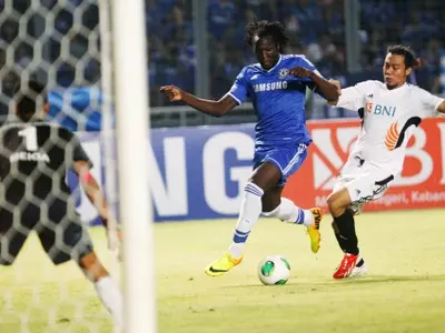 Chelsea Thrash Indonesia All-Stars 8-1