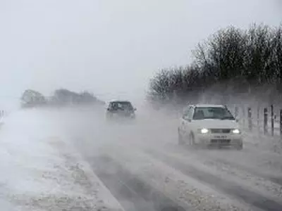 Britain Hit by Heavy Spring Snowfall