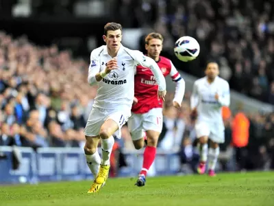 Bale Helps Spurs Beat Arsenal 2-1